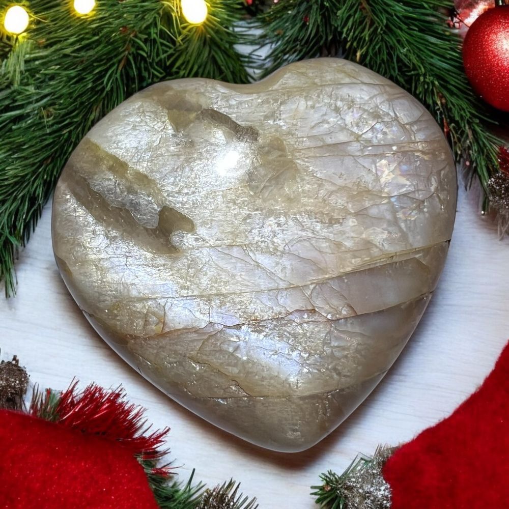 Peach‎ Moonstone Heart Carving